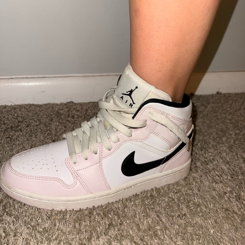 Jordan Women's Shoes in Pink and Black - Picture 4 of 6